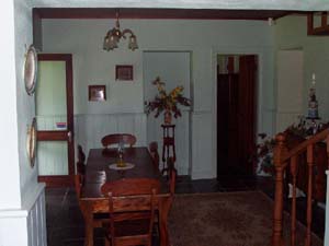 Queen Victoria Inn dining room